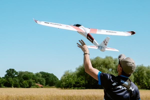 KAVAN Alpha V2 RC Segelflugzeug rot – Bild 17