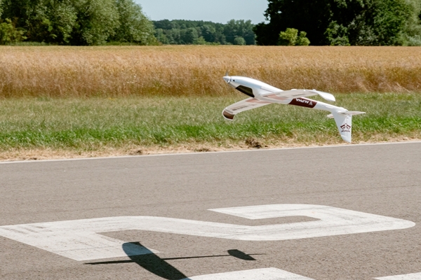 KAVAN Alpha V2 RC Segelflugzeug rot – Bild 10