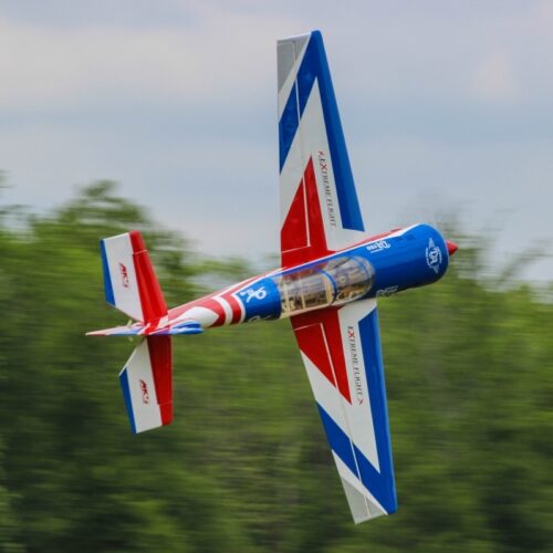 Extreme Flight Yak 54 279 Kunstflugmodell im Flug
