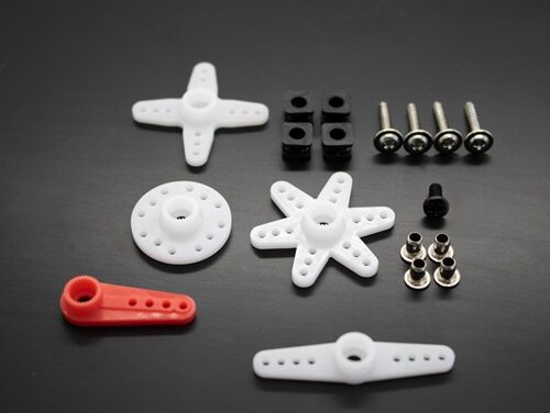 Zubehör für KST A20-3813 Brushless HV Servo mit Servohebeln und Befestigungsmaterial